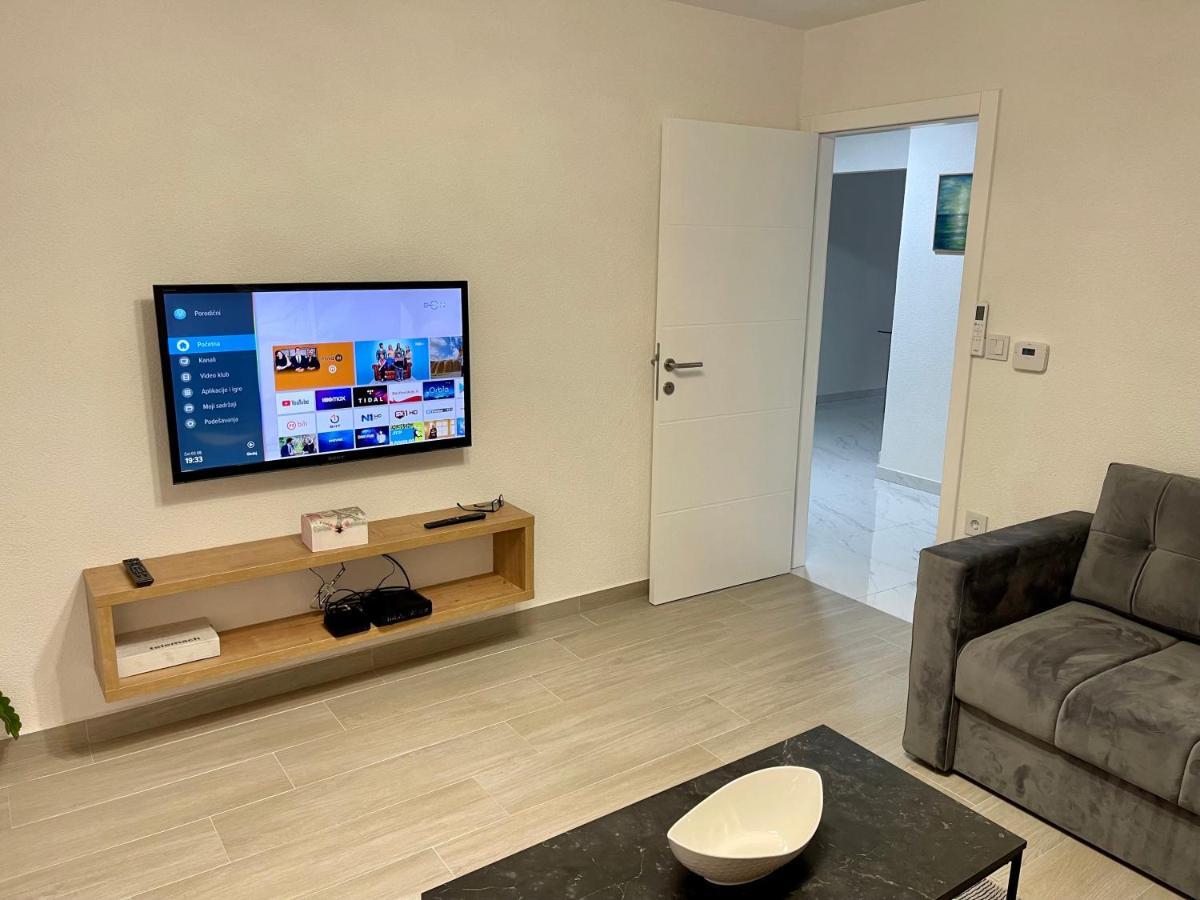 Anet Apartman Visoko Bagian luar foto