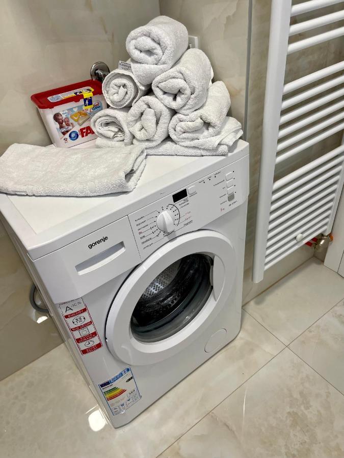 Anet Apartman Visoko Bagian luar foto