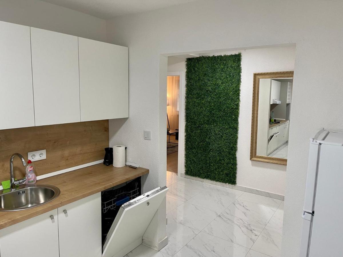 Anet Apartman Visoko Bagian luar foto
