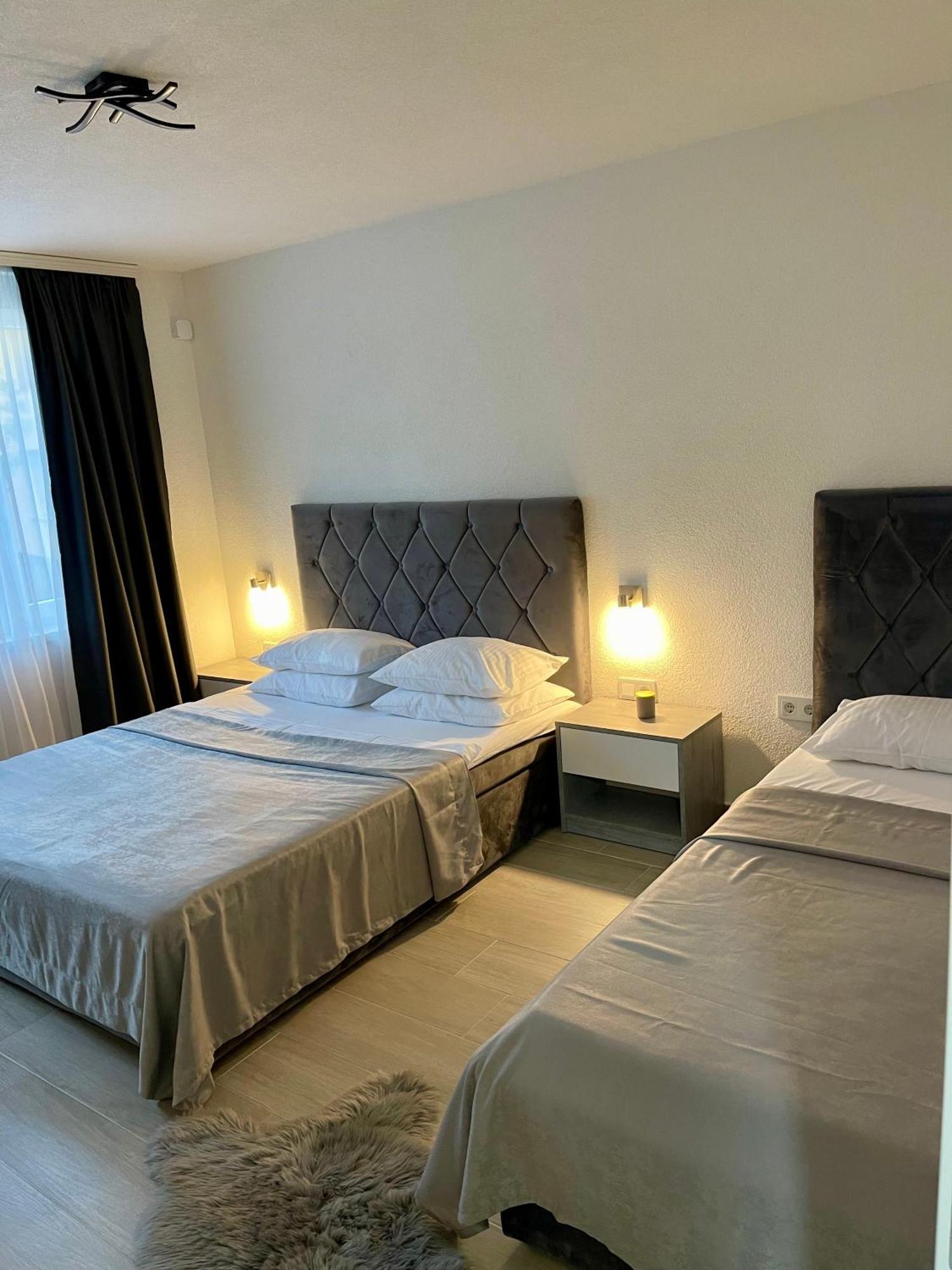 Anet Apartman Visoko Bagian luar foto